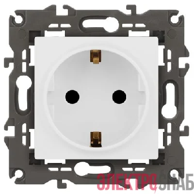 Розетка Elegance 14-2102-01М 16А 250В 2P+E Schuko защ. шторки матов. бел. Эра Б0065804