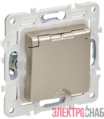 Розетка 1-м SKANDY 16А IP44 с заземл. защ. шторки с крышкой SK-R11Sh шампань IEK SK-R16-16-44-K37