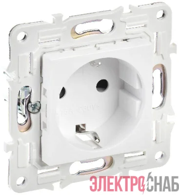 Розетка SKANDY 16А с заземл. защ. шторки безвинт. крепл. SK-R06W арктич. бел. IEK SK-R14-16-1-K01