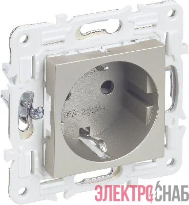 Розетка SKANDY 16А с заземл. защ. шторки SK-R04Sh шампань IEK SK-R14-16-K37