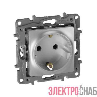 Розетка 1-м СП Etika 16А IP20 250В 2P+E с заземл. немецк. стандарт винтов. клеммы механизм алюм. IEK 672421