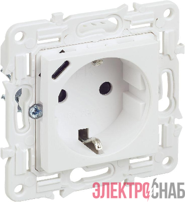 Розетка SKANDY 18Вт 16А с заземл. защ. шторки с USB C SK-R17W арктич. бел. IEK SK-R14-16-U14-018-K01