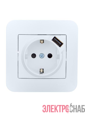 Розетка 1-м СП ASTI 16А IP20 с заземл. с заряд. устройством USB в сборе бел. LEZARD 7081-0202-181