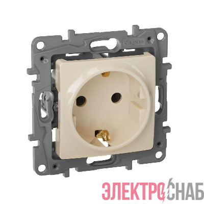 Розетка 1-м СП Etika 16А IP20 250В 2P+E с заземл. немецк. стандарт винтов. клеммы механизм сл. кость IEK 672321